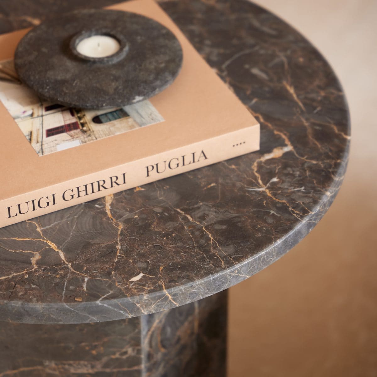 Furnas Marble Round Side Table, Marron
