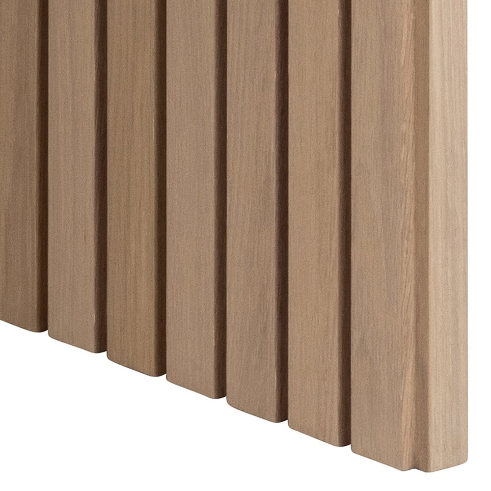 Plumley Dining Table in Oak