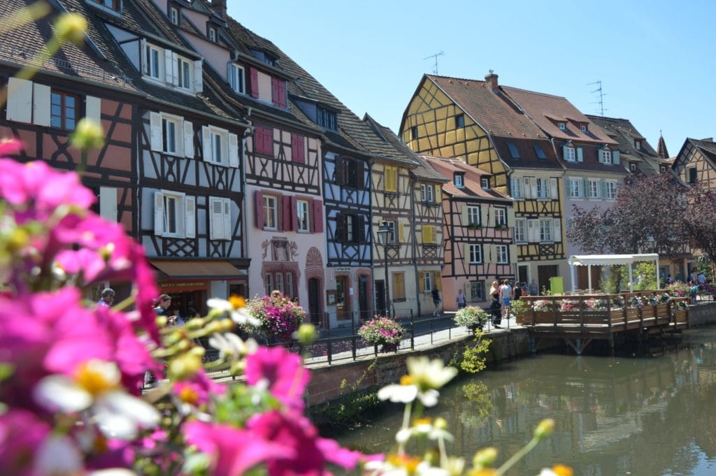 Privatjet nach Colmar? Entdecken Sie nahtloses Reisen ins Elsass