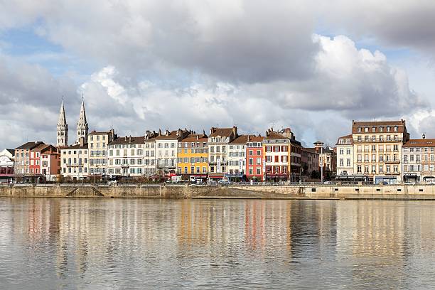 Vol en jet privé vers Mâcon, un weekend à l’air frais.