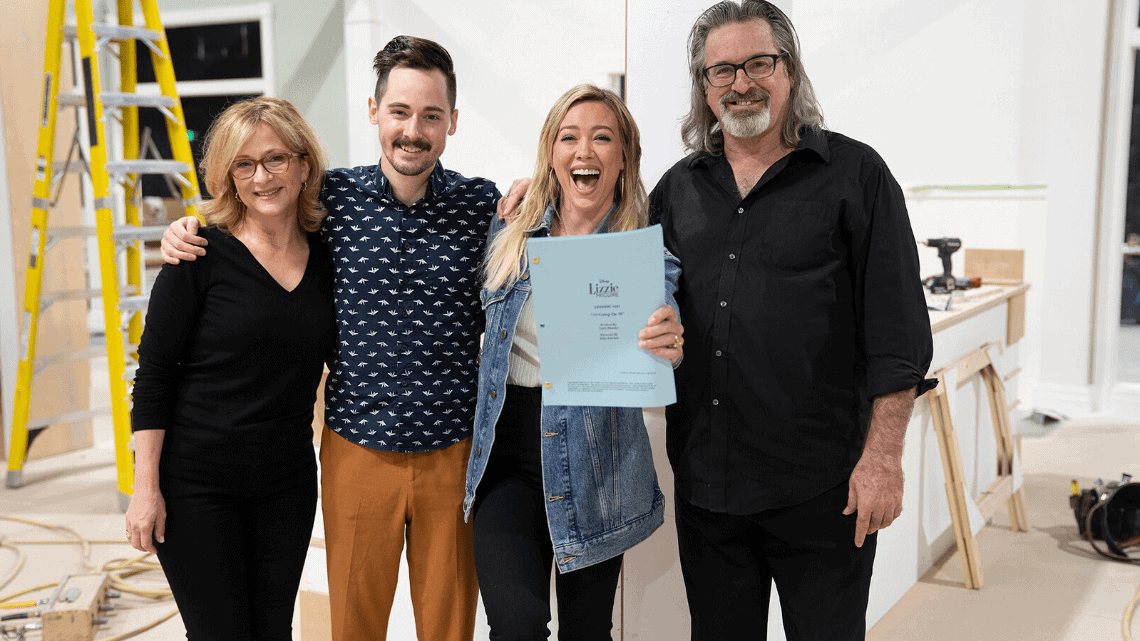 Original Family Cast in LIZZIE McGUIRE Revival Series at Disney+