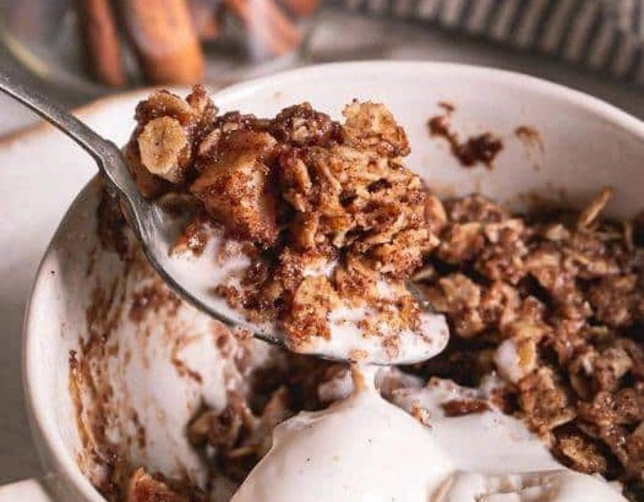 CINNAMON APPLE CRISP IN A MUG