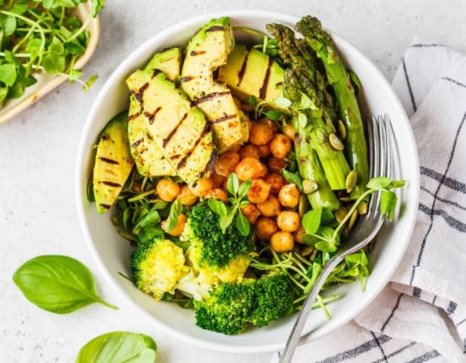 GRILLED AVOCADO AND VEGGIE BOWL