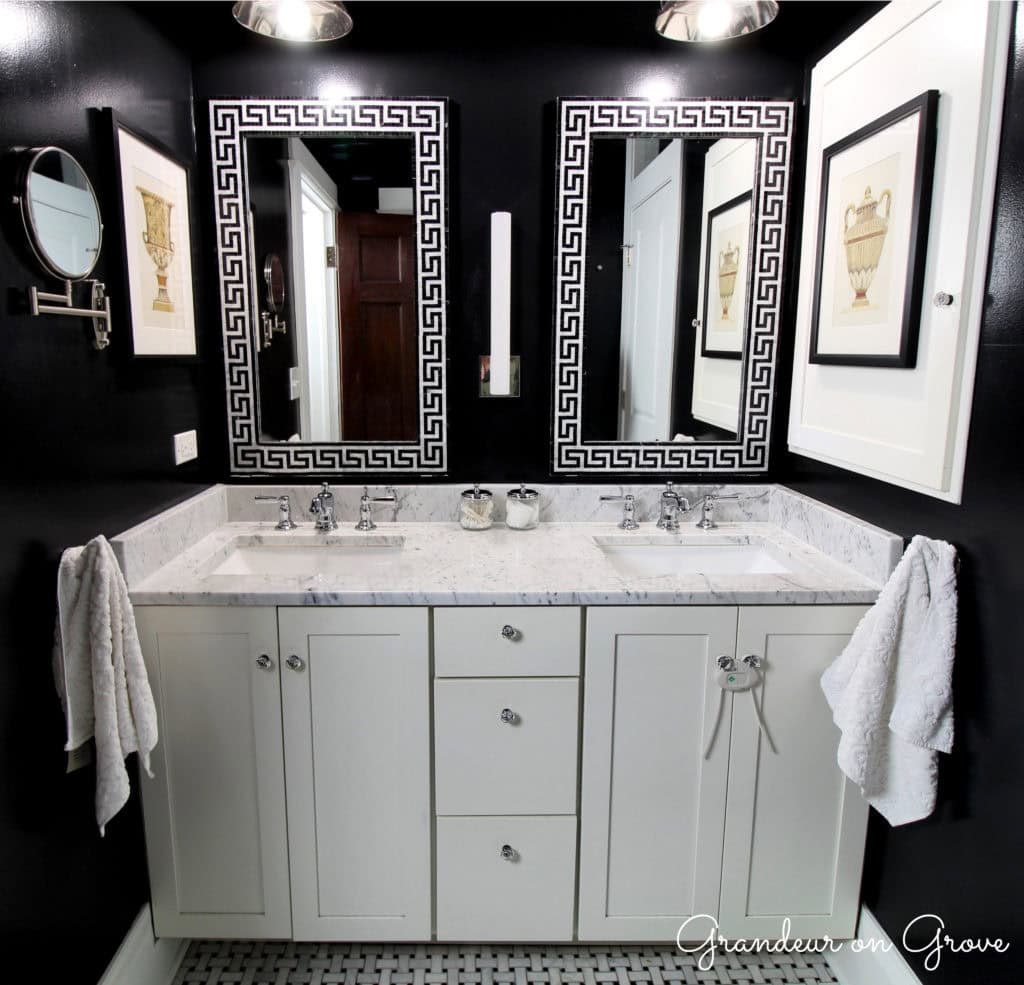 Black & white bathroom