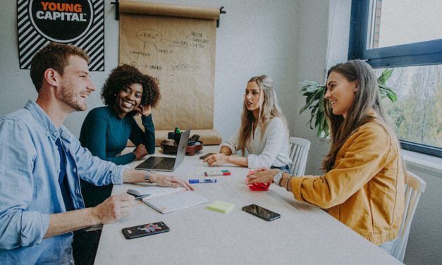 Reisverzekering en goede bescherming voor de wintersportvakantie met vrienden