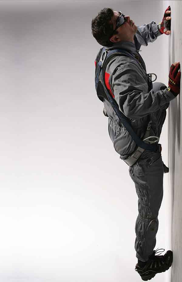600x926SPidermanClimb.jpg