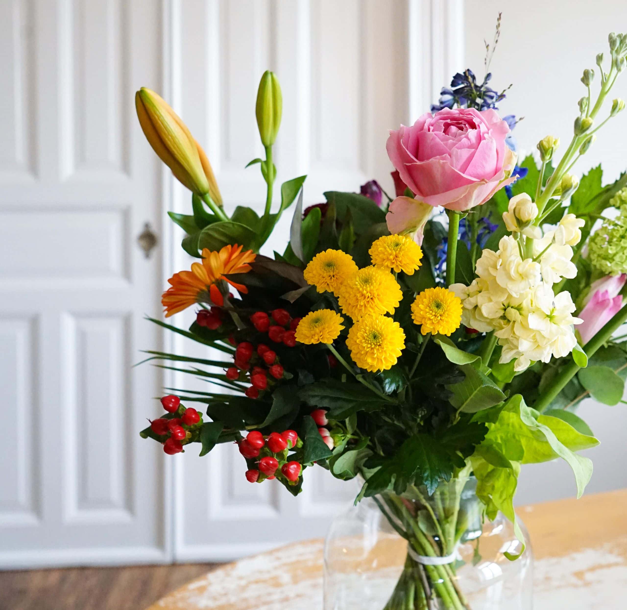 Ein Blumenstrauß in der Tagesklinik für Plastische und Ästhetische Chirurgie