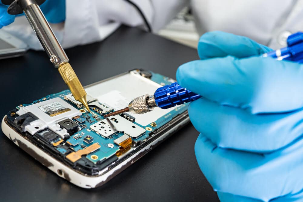 Comment se passe le processus de reconditionnement d'un téléphone ?