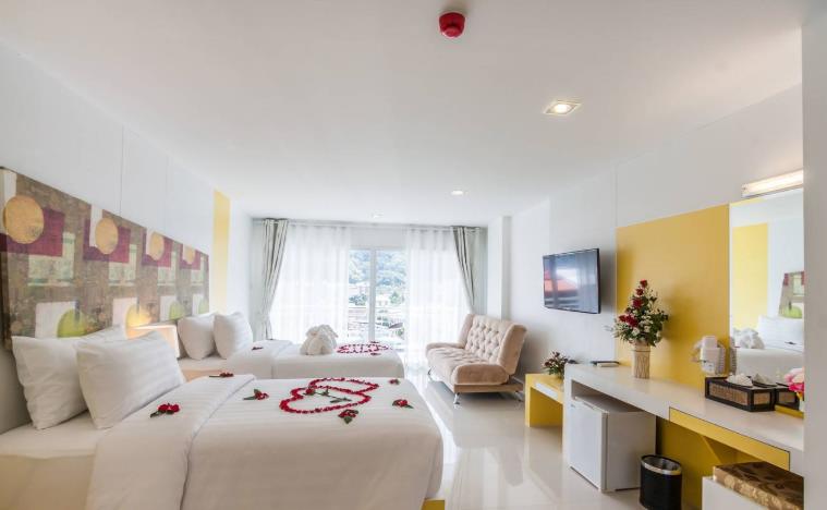 Tuana Patong Holiday Hotel