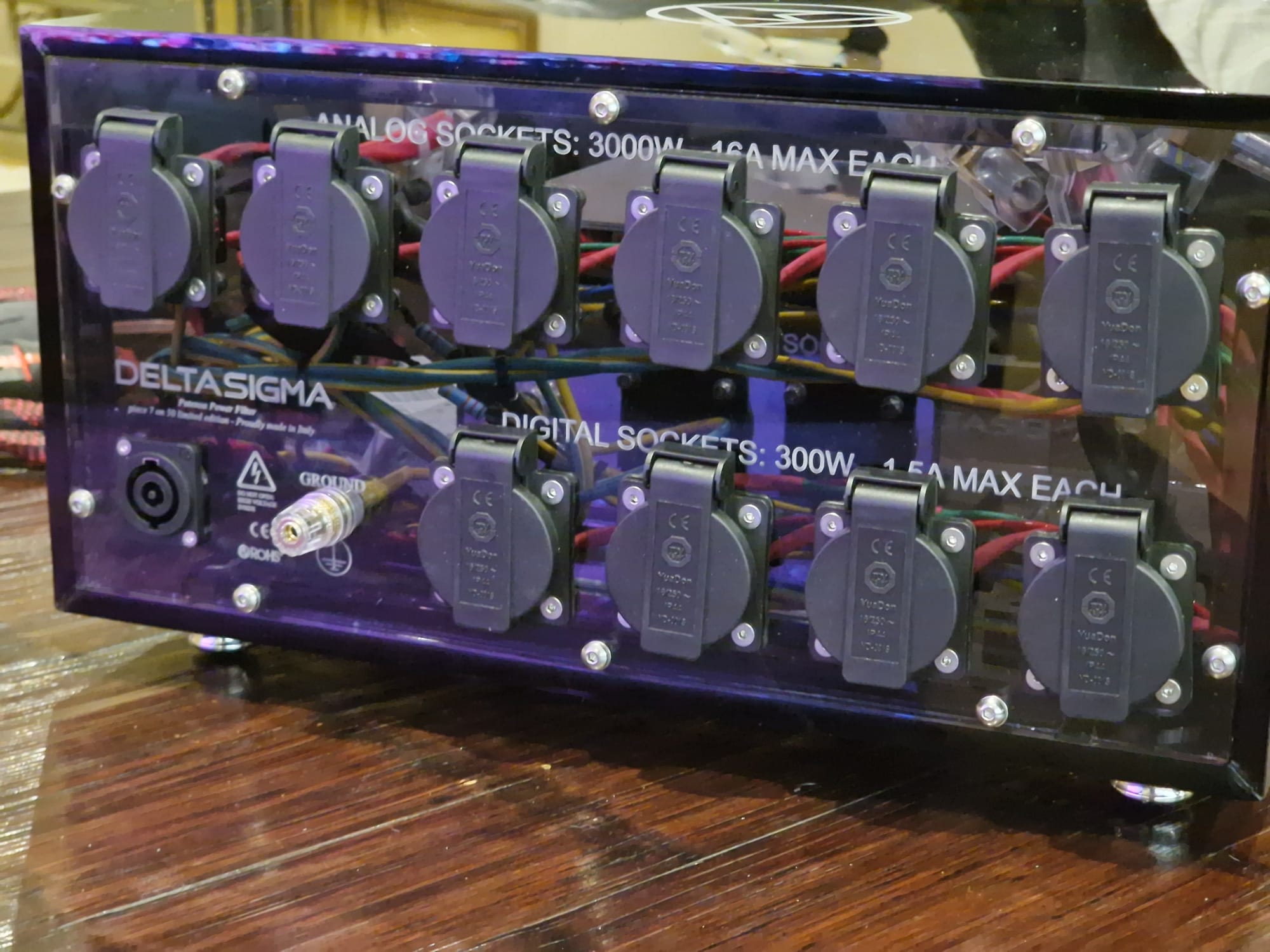 Delta sigma power filter arrière