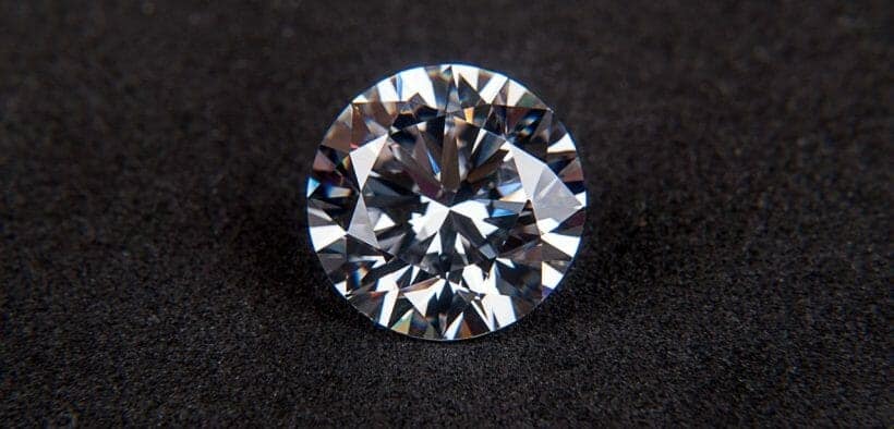 How to tell if a diamond is real