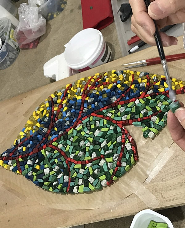 Mosaïc Concept, cours de mosaïque Feuille dessous de plat en émaux de Venise et marbre