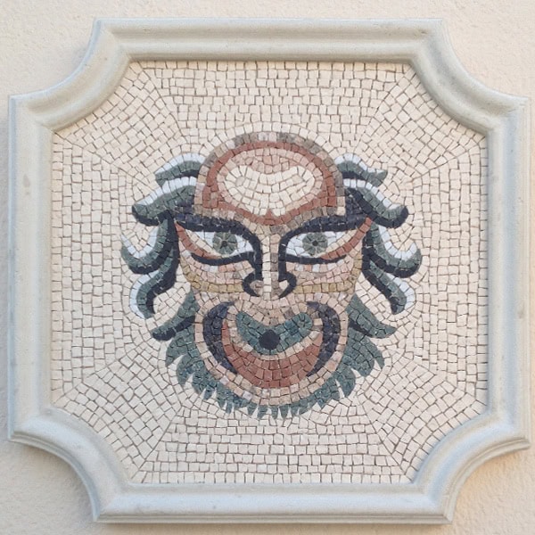 Atelier Mosaïc Concept : Tableau de mosaïque pour extérieur le petit diable