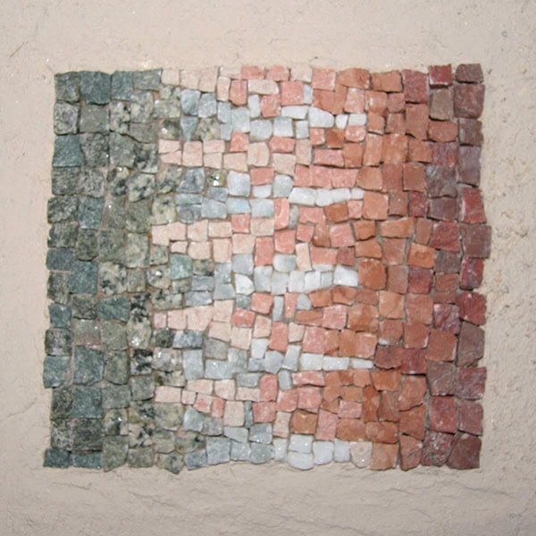 Atelier de mosaïque Mosaïc Concept : Interpénétration : petite mosaïque en marbre
