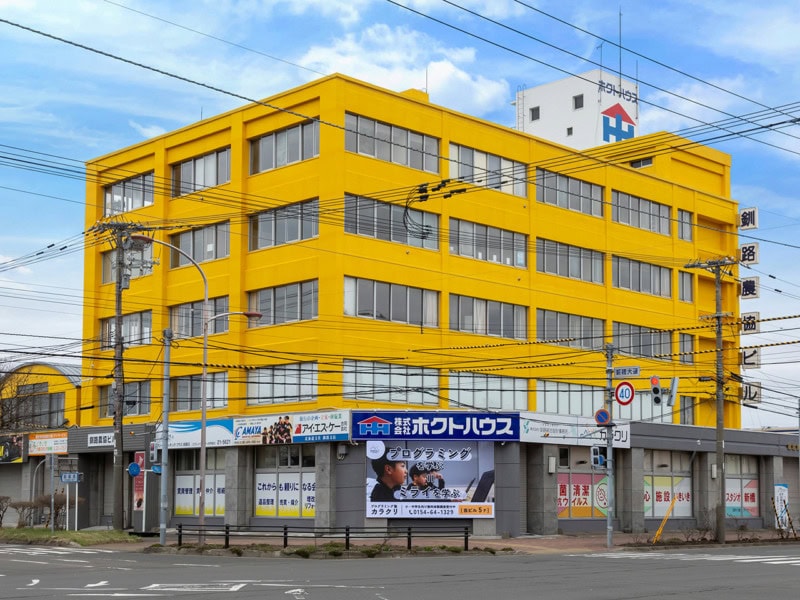 新橋大通LEDビジョン