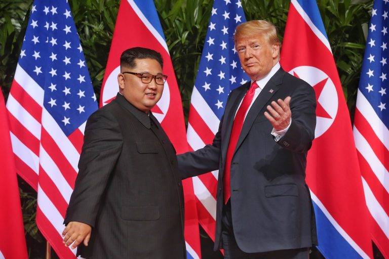 Summitul Kim-Trump: moment istoric sau show TV?