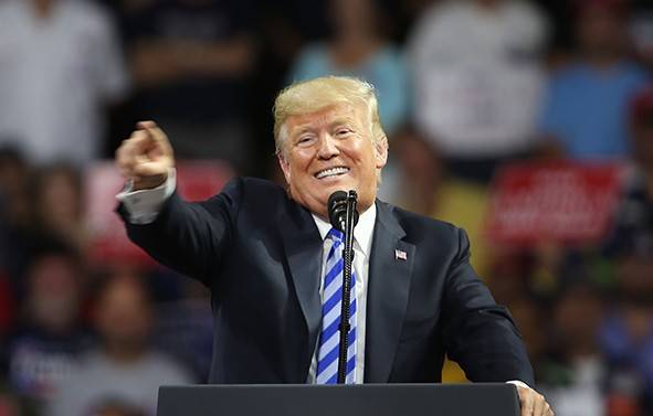 Donald Trump condamnă “tentativele de atac cu bombă” la adresa adversarilor săi Donald Trump condamnă “tentativele de atac cu bombă” la adresa adversarilor săi
