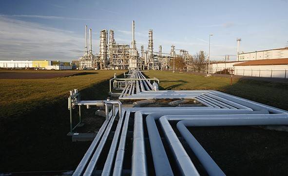 Ucraina oprește tranzitul petrolului rusesc Ucraina oprește tranzitul petrolului rusesc