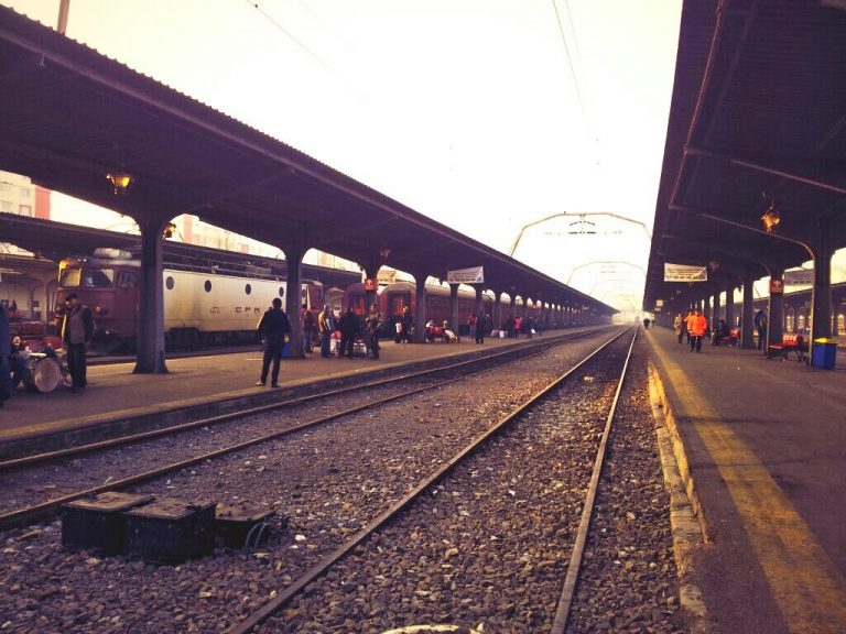 CFR suplimentează trenurile, pe perioada minivacanței de Paști