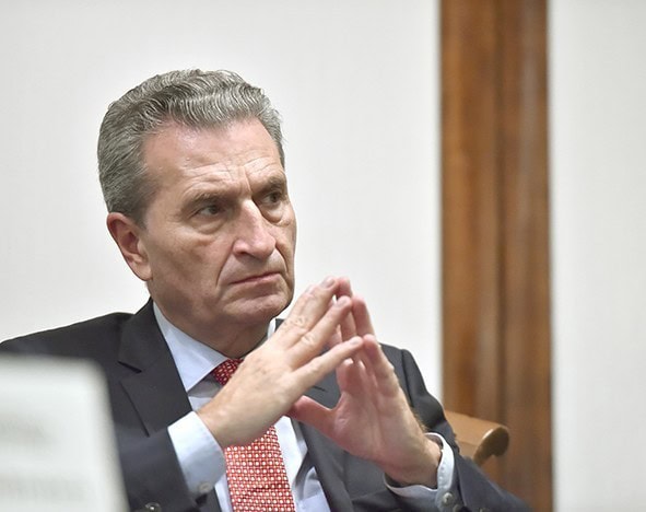 Oettinger, vizită fulger la București, mesaje ferme Oettinger, vizită fulger la București, mesaje ferme