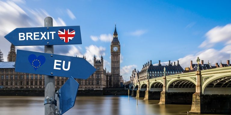 Marea Britanie sfidează avertismentele UE| Oficial englez: Regatul Unit este un stat independent Marea Britanie sfidează avertismentele UE| Oficial englez: Regatul Unit este un stat independent