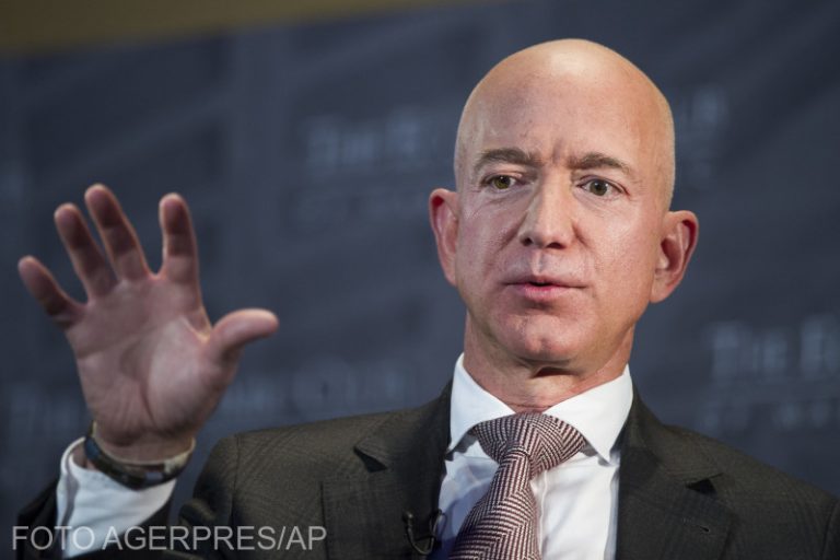 Telefonul lui Jeff Bezos, atacat cibernetic de prințul moștenitor al Arabiei Saudite Telefonul lui Jeff Bezos, atacat cibernetic de prințul moștenitor al Arabiei Saudite