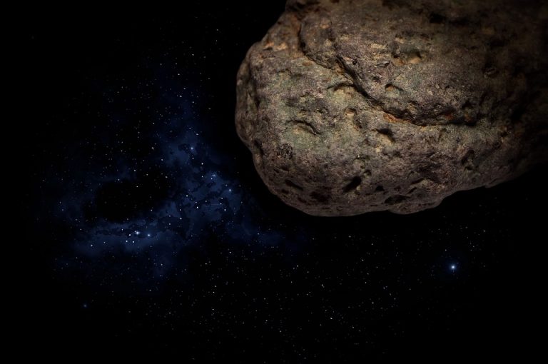 Sonda japoneză Hayabusa-2 a aterizat pe un asteroid