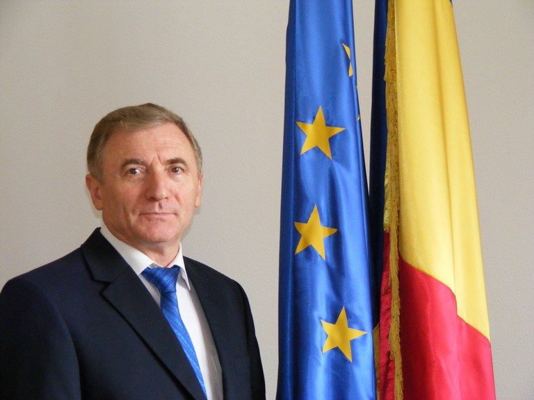 Problema cu Augustin Lazăr Problema cu Augustin Lazăr