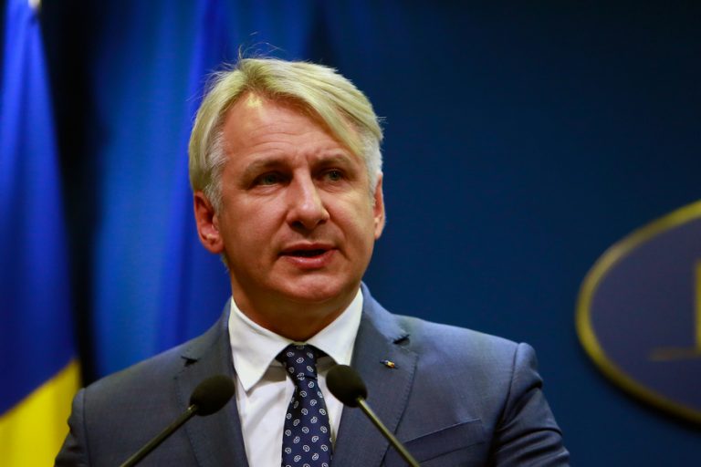 Teodorovici: Amenzi de 100.000 de lei pentru miniștrii care nu se încadrează în bugetele alocate