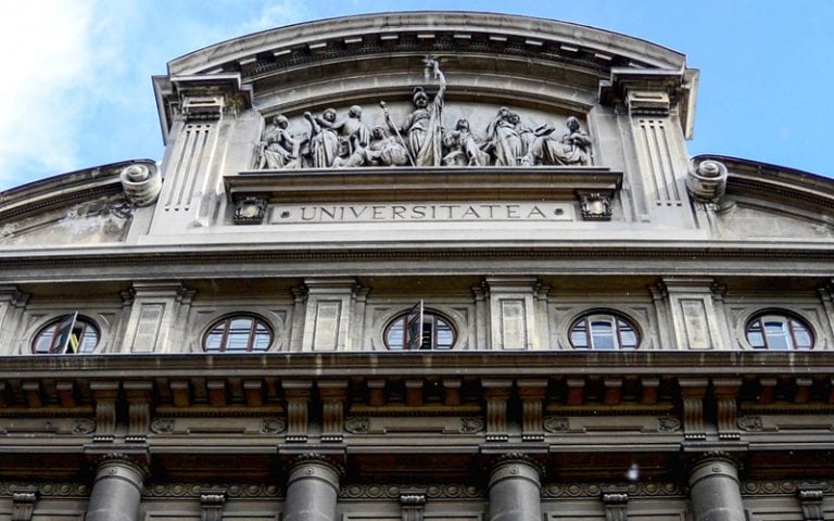 Profesorii și studenții Universității din București, solidari cu protestele magistraților