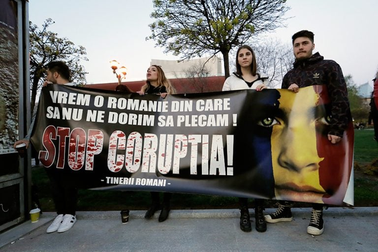 Europenii se tem mai mult de corupție decât de imigrație