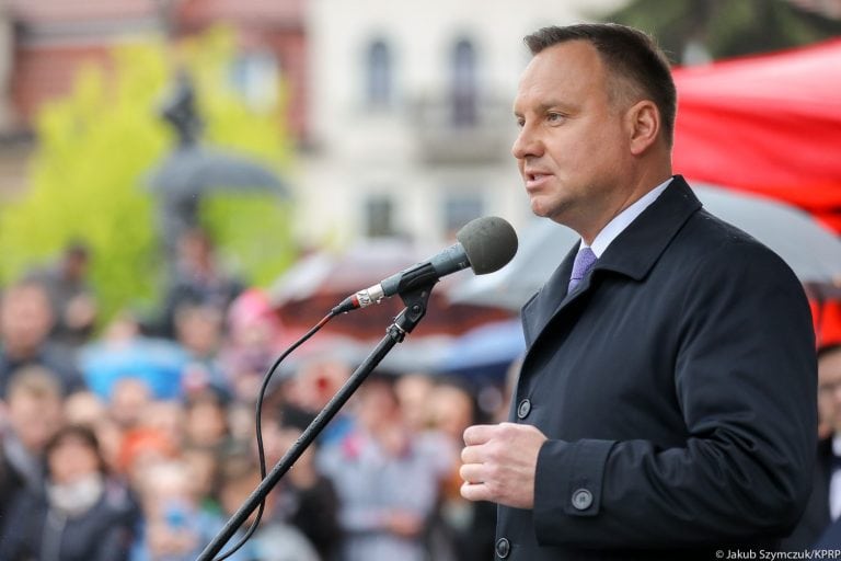 Duda, primit de Trump la Casa Albă. Polonia vrea să găzduiască o bază militară a SUA și să investească masiv în armată