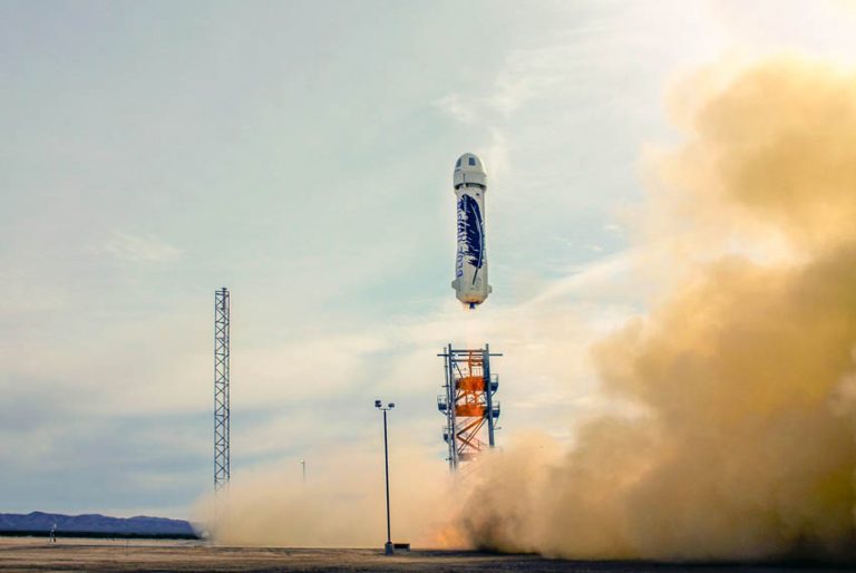 Blue Origin a testat cu succes racheta turistică New Shepard Blue Origin a testat cu succes racheta turistică New Shepard