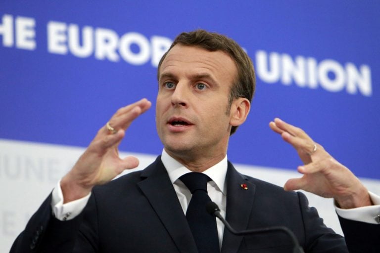 Macron: Niciunul dintre candidații la șefia Comisiei nu are majoritate. Aș susține-o pe Merkel
