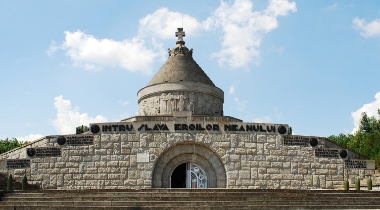 Ziua Eroilor, Înălţarea Domnului sau Ispasul, sărbatorite joi