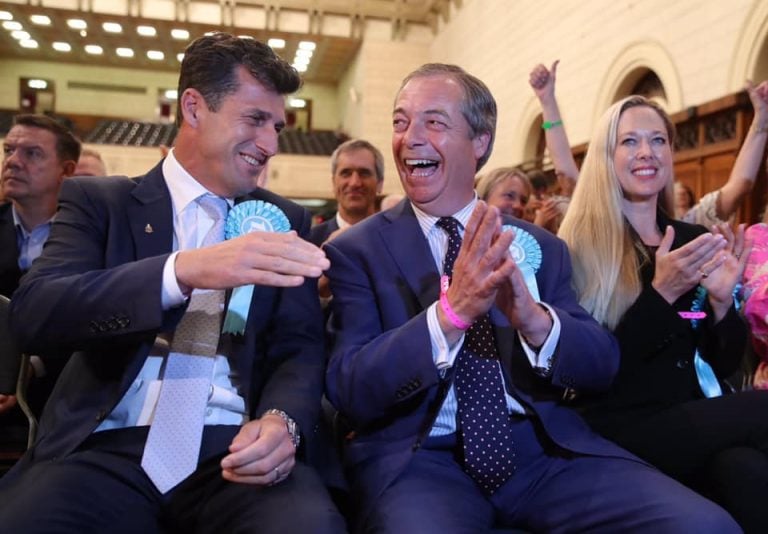 GAME OVER pentru Nigel Farage în PE. Grupul său eurosceptic s-a desființat