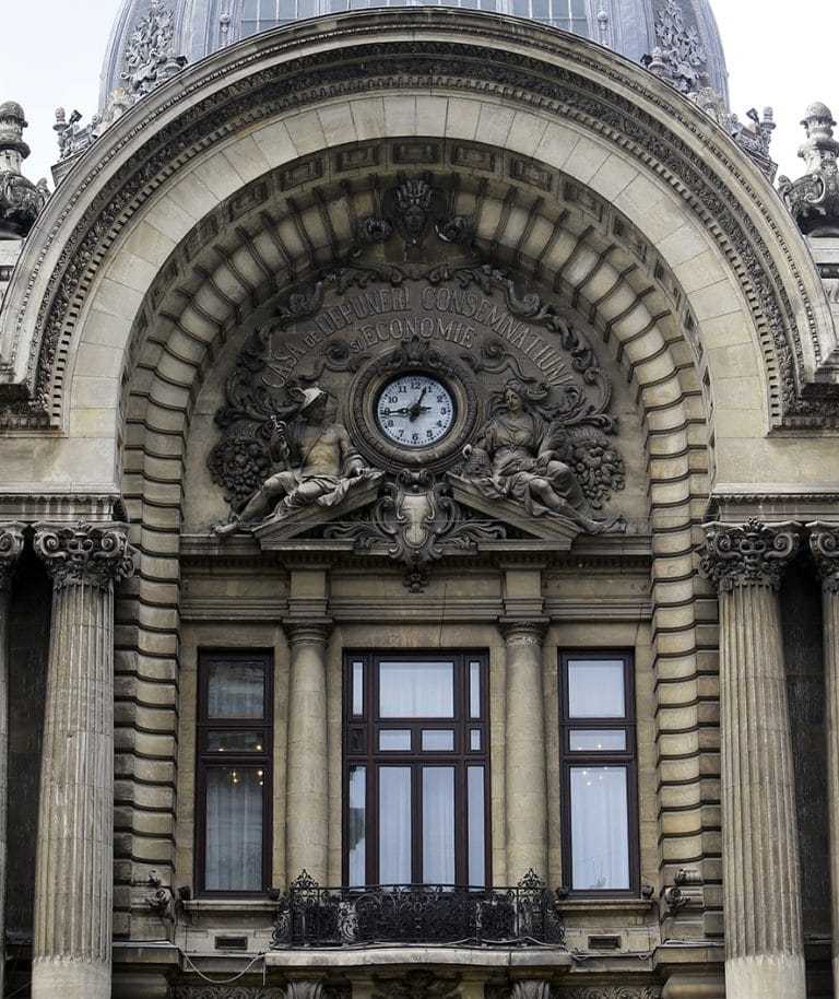 Topul celor mai mici dobânzi la credite de nevoi personale din România