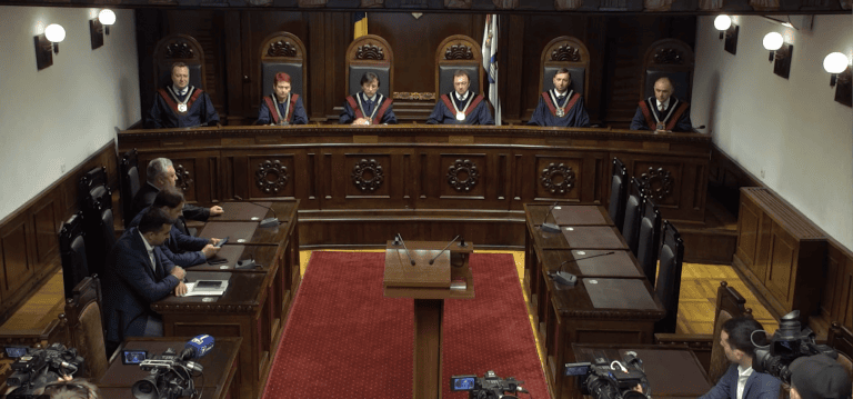 Judecătorii Curții Constituționale din Republica Moldova au demisionat in corpore