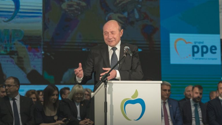 Băsescu: Sper ca Paleologu să îi încurce rău pe Barna și pe Dăncilă la prezidențiale