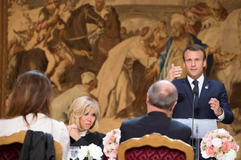 DIÁRIO DE NOTÍCIAS: Europa lui Macron