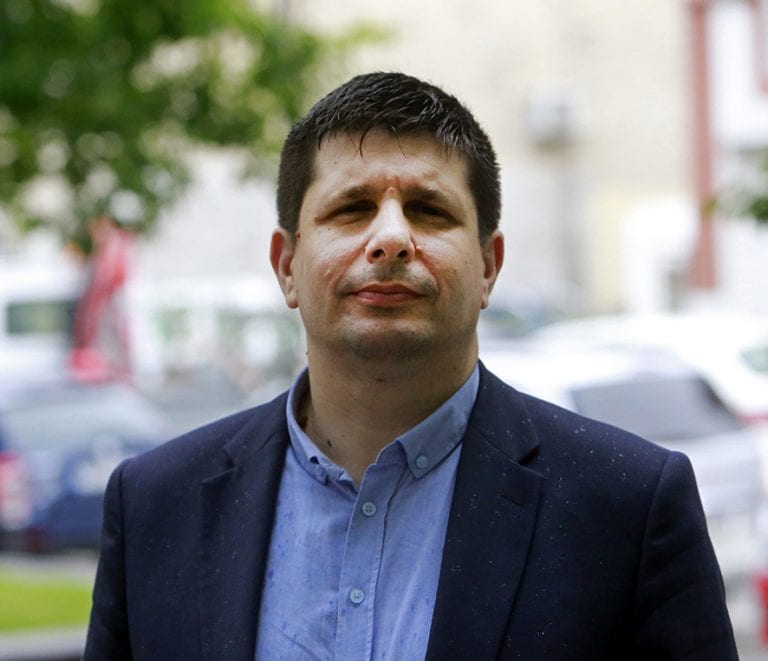 Dr. Dan Răzvan Benția, neurochirurg: Să ții viața omului în mână este ceva spectaculos și dificil, în același timp