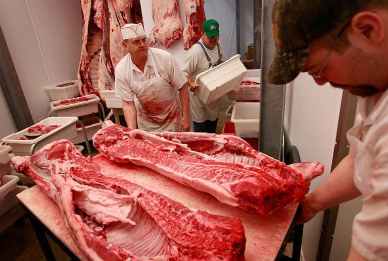 Daea: Nu există o interzicere a exportului de preparate din carne de porc Daea: Nu există o interzicere a exportului de preparate din carne de porc