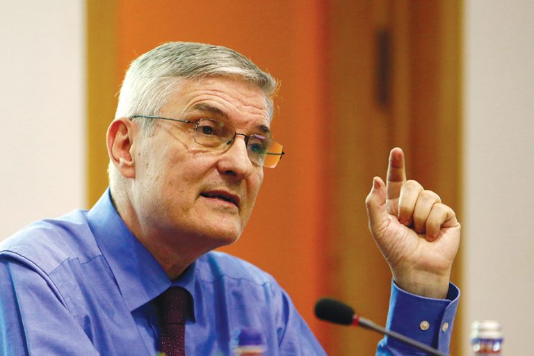 Daniel Dăianu: România și bătălia pentru bugetul UE Daniel Dăianu: România și bătălia pentru bugetul UE