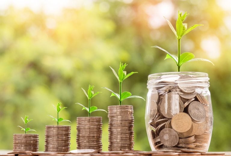 Bloomberg: Activele celor mai bogate familii din lume generează 70.000 de dolari pe minut Bloomberg: Activele celor mai bogate familii din lume generează 70.000 de dolari pe minut