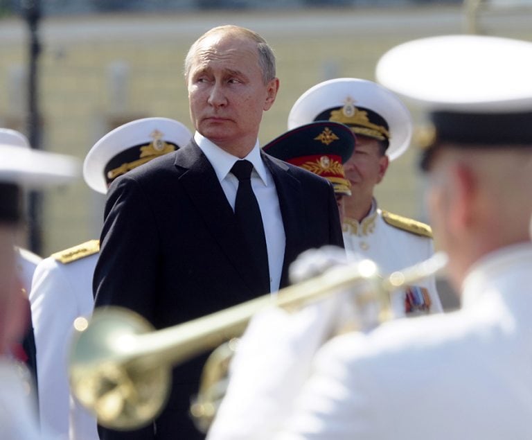 Putin le propune saudiților rachete rusești în locul celor americane Putin le propune saudiților rachete rusești în locul celor americane