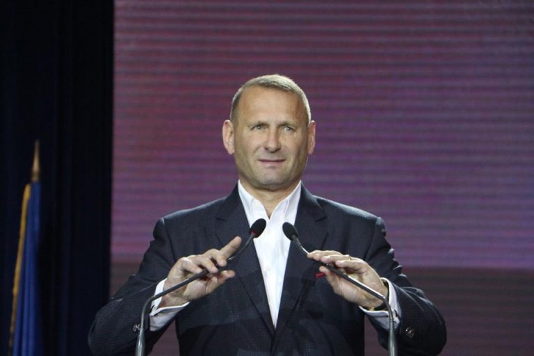 Cataramă va face plângeri penale, pentru de abuz în serviciu, legat de candidatura sa la prezidențiale Cataramă va face plângeri penale, pentru de abuz în serviciu, legat de candidatura sa la prezidențiale