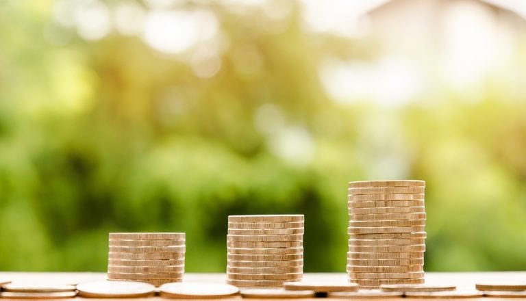 În 2018, salariile reale ale românilor s-au dublat față de 1990 și au crescut cu 14,6% față de 2017. În 2018, salariile reale ale românilor s-au dublat față de 1990 și au crescut cu 14,6% față de 2017.