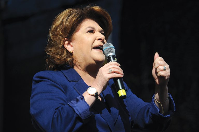 Ce răspunsuri a dat Rovana Plumb la întrebările PE despre competenţe şi conduită? Ce răspunsuri a dat Rovana Plumb la întrebările PE despre competenţe şi conduită?