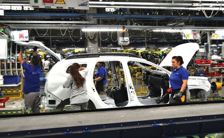 În luna februarie au fost produse în România peste 48.000 de autoturisme În luna februarie au fost produse în România peste 48.000 de autoturisme