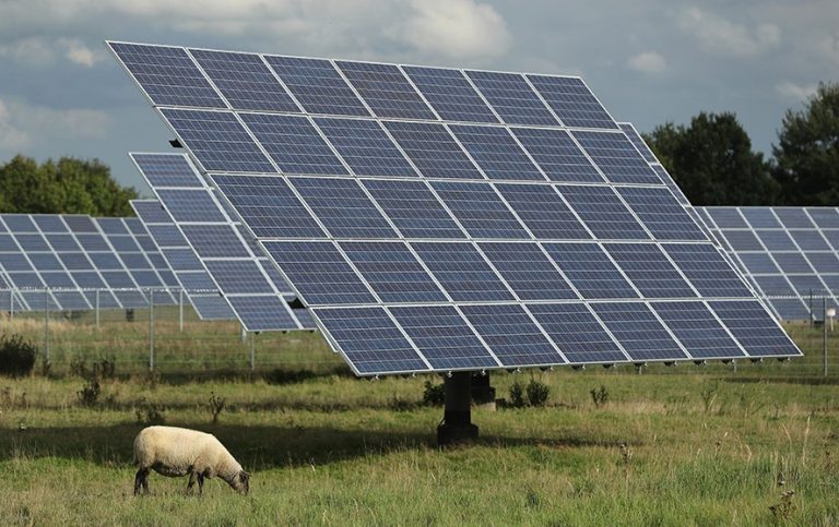 THE FINANCIAL TIMES: UE trebuie să ajute regiunile cel mai greu lovite de costul „înverzirii”